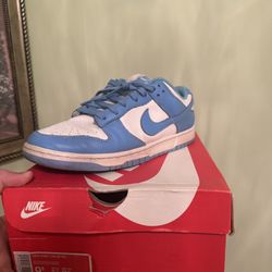 UNC Dunks Size 9.5 Used Good Condition  