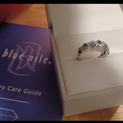 EUC Blue Nile Staggered Sapphire And Diamond Ring In 14k White Gold, Size 5.5