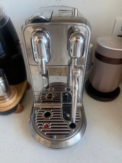Creatista® Plus NESPRESSO Machine Breville