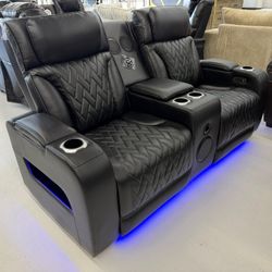 Loveseat Power  Only With Speakers 