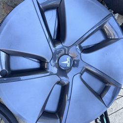 Tesla Wheel Cover 