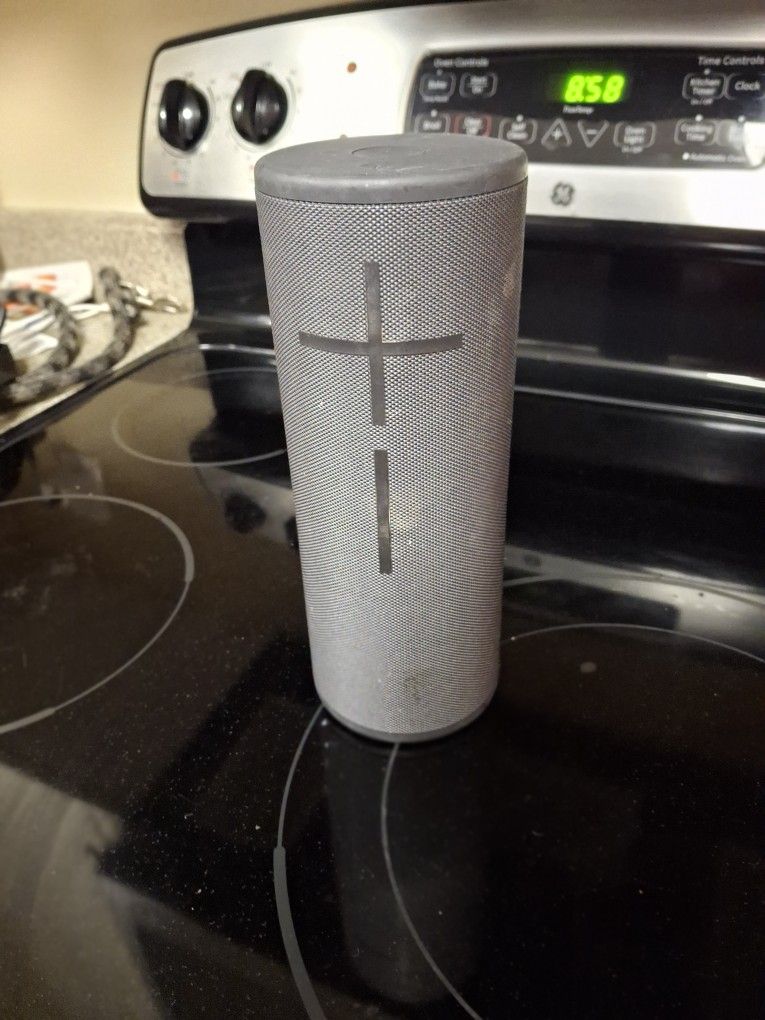 UE Megaboom