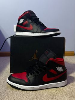 2024 Air Jordan 1 Mid 'Bred Twist
