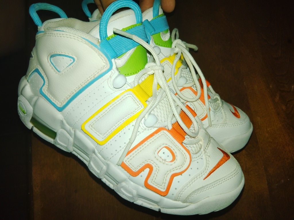Nike Up tempo