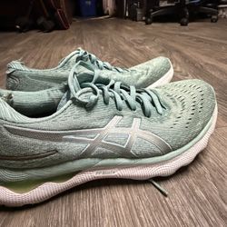 Asics Womens Gel Nimbus 24 Green Running Shoes Sneakers (no box)