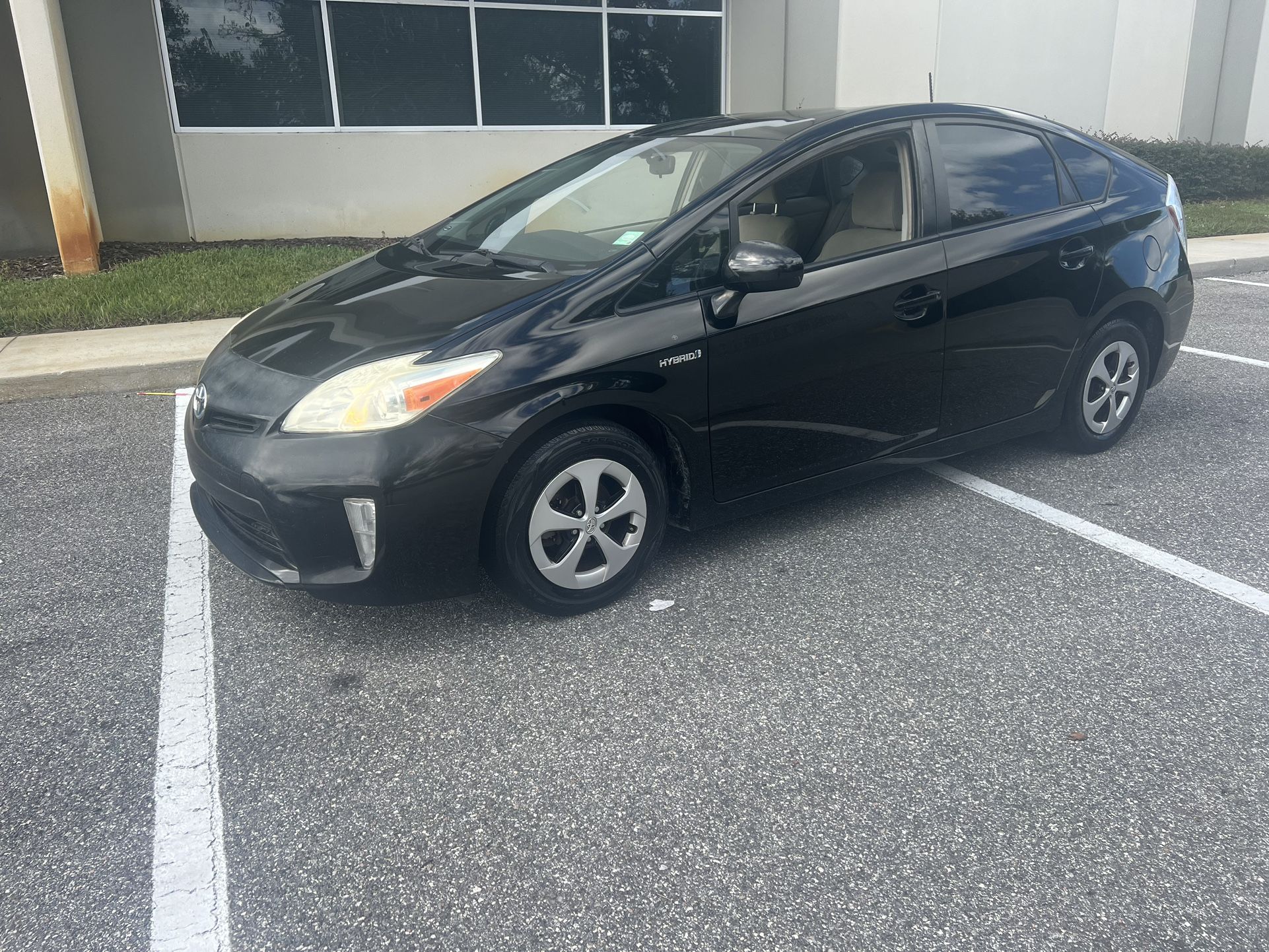2013 TOYOTA PRYUS PRIVATE SELL TITLE IN HAND 🖐️