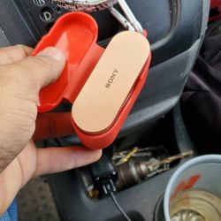 sony WF 1000XM3 noise canceling headphones