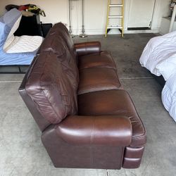 Leather Couch With reclining Seats