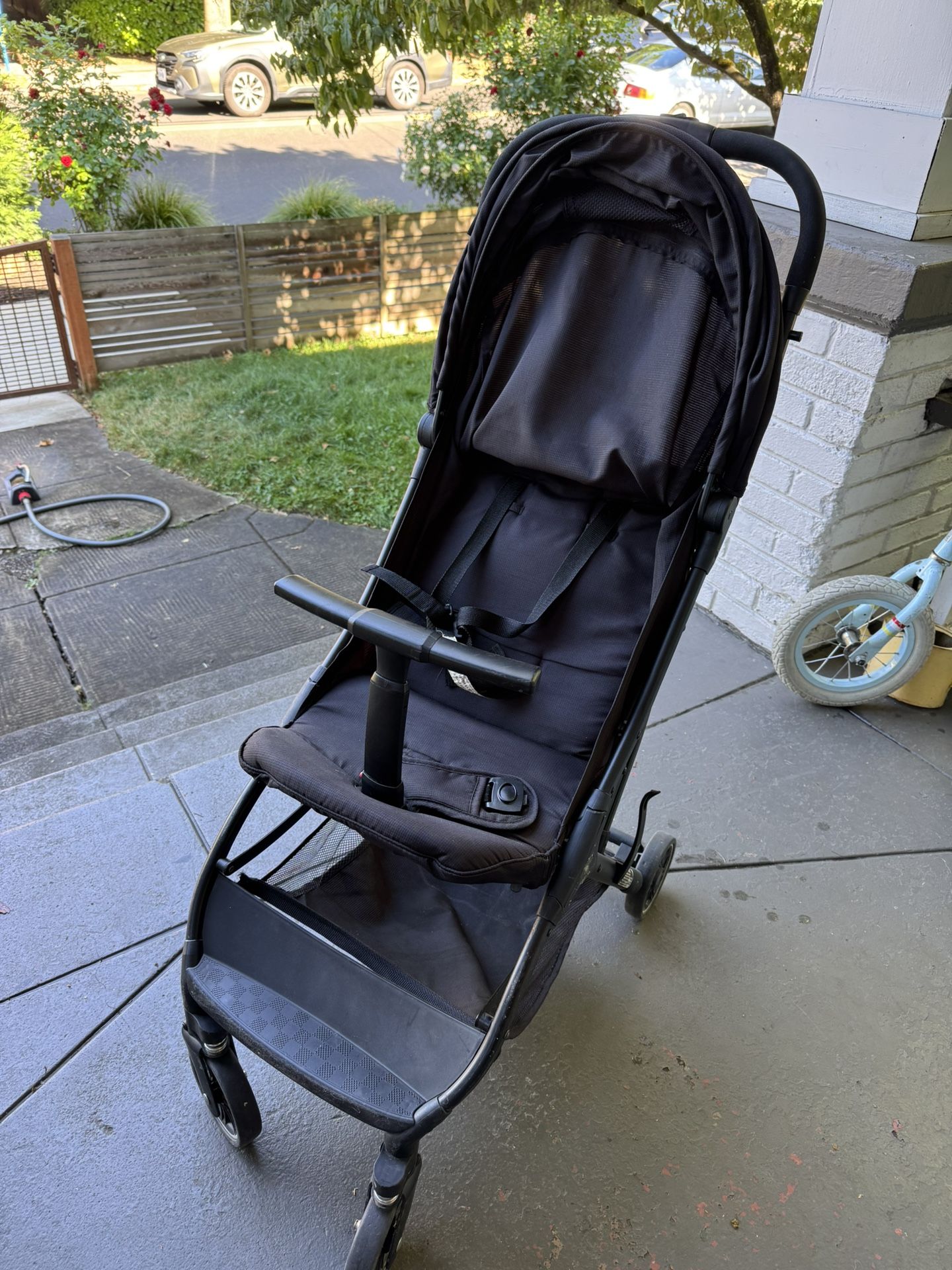 Foldable Overhead Travel Stroller