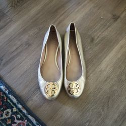 Tory Burch Flats Size 7.5 Gold 