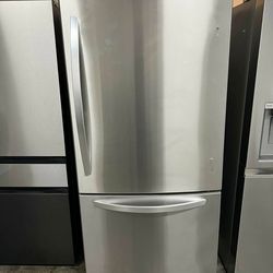 Refrigerator LG