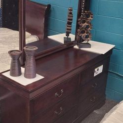 Dresser And Mirror 
