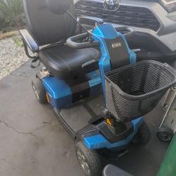 Nearly New Heavy Duty Mobility Scooter 