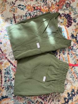 Olive Figs Scrubs