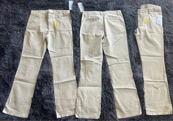 School Uniforms Girls/ Niñas