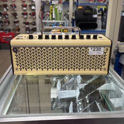 Yamaha THR1011