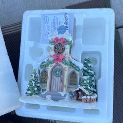 Vintage Precious Moments Christmas Chapel And 