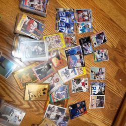 Thousands Of Baseball Cards