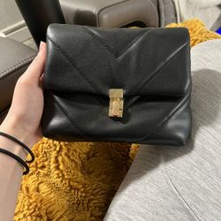Small Purse With Gold Chain
