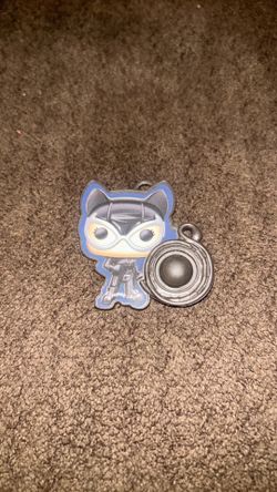 Cat woman toy pop it