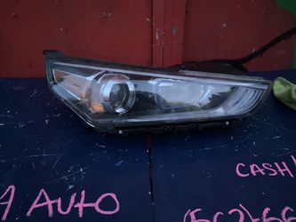 2017 2019Hyundai ioniq passenger right headlight