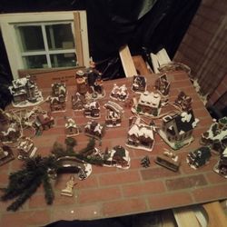 Christmas light Up Village Lg Houses $10 Each Small  2 For $10 Buy Everything For $75