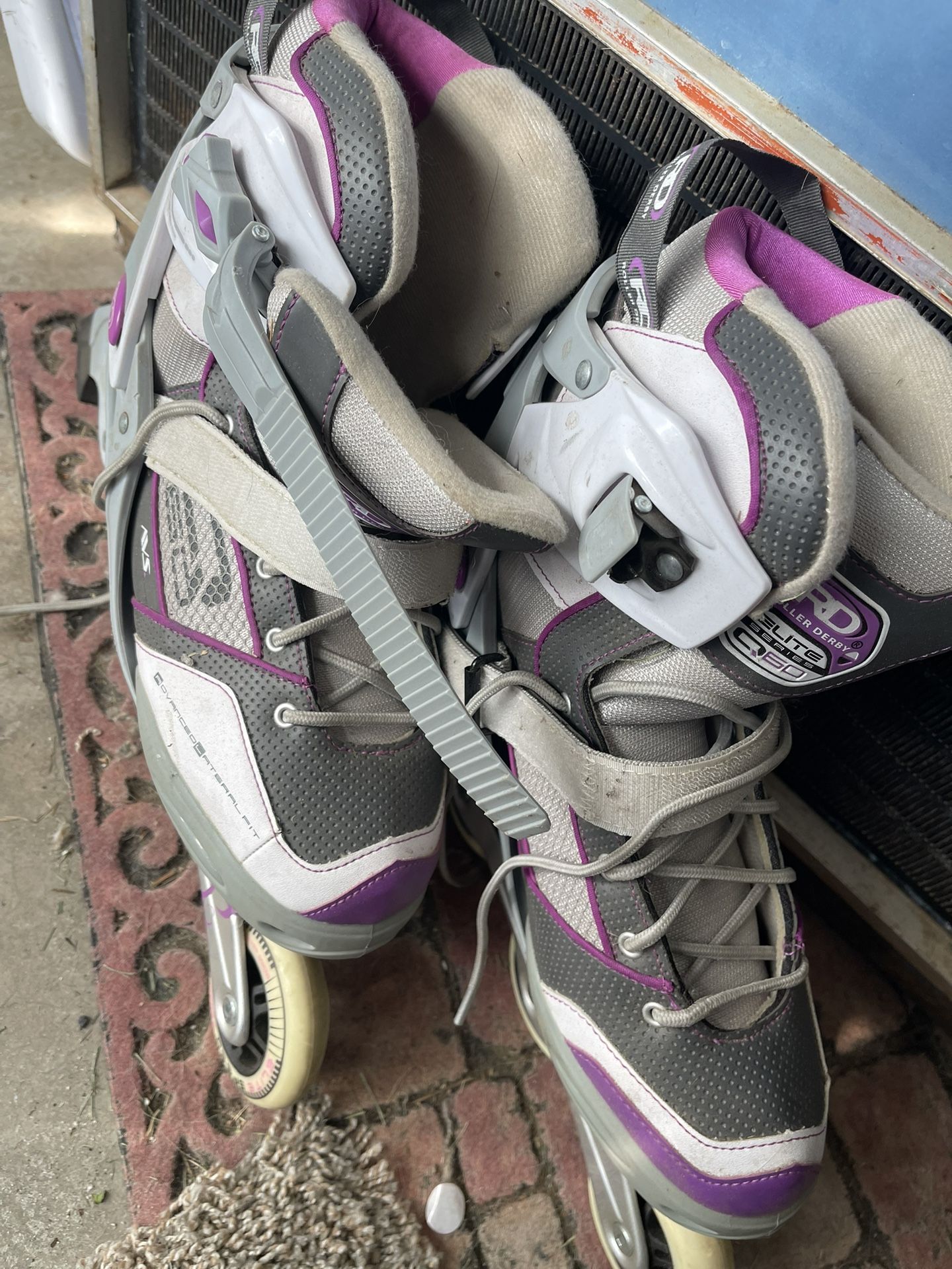 Women’s Roller Blades Size 10