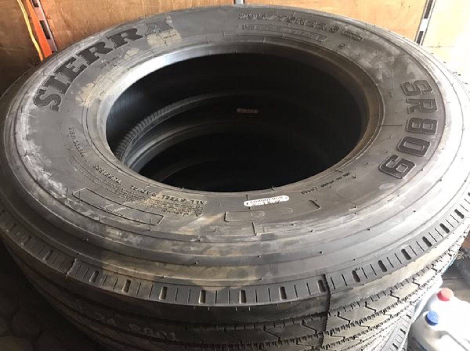 Semi trailer tires (295/75R22.5)