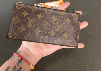Authentic Louis Vuitton felicié zip pouch wallet mini bag