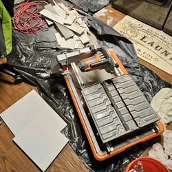 Ridgid  9amp Wet Tile Saw