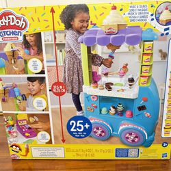 New Play-Doh Kitchen Creations Ultimate Ice Cream Kid Toy Truck Playset(cash & pick up only)+3