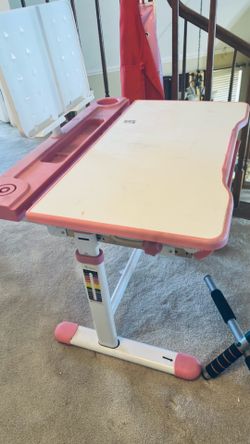 Free Study table for kid upto 9 years