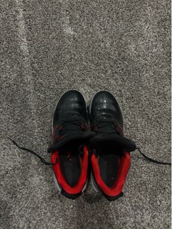 Jordan 6 black and red trainers