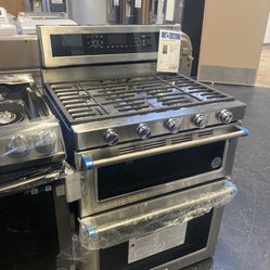 Kitchen Aid- Double Oven Convection Stove 