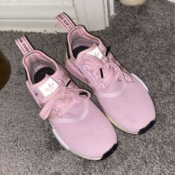 Adidas Sneakers