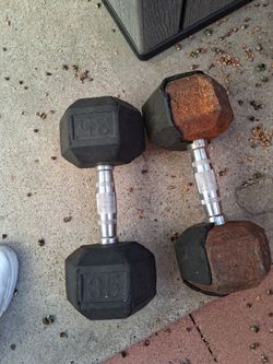 Weights 35 and 45 both of them 40$$$