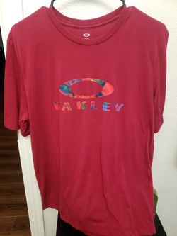 Oakley T shirt