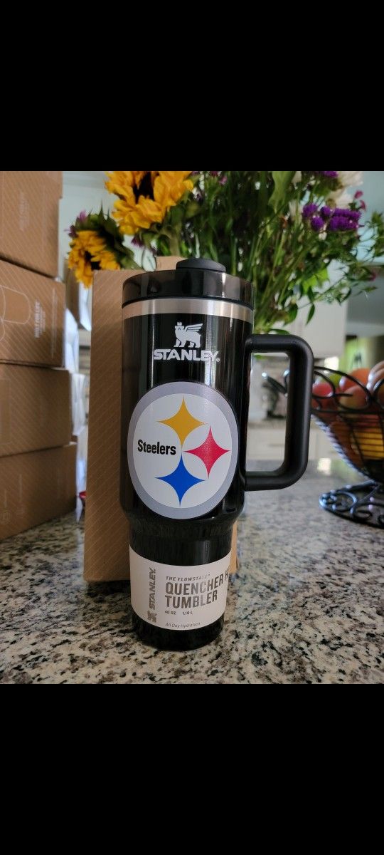 Stanley Pittsburgh Steelers 40oz Cup Brand New