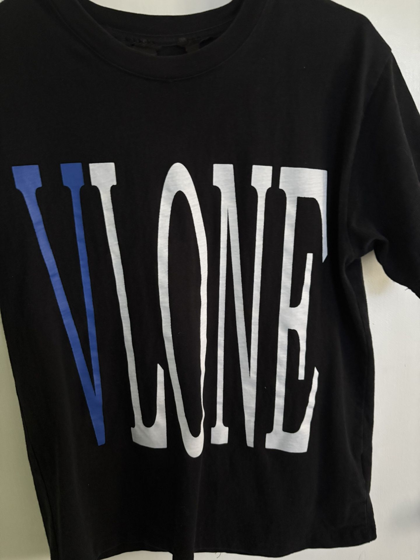 Vlone tee  & Accessories