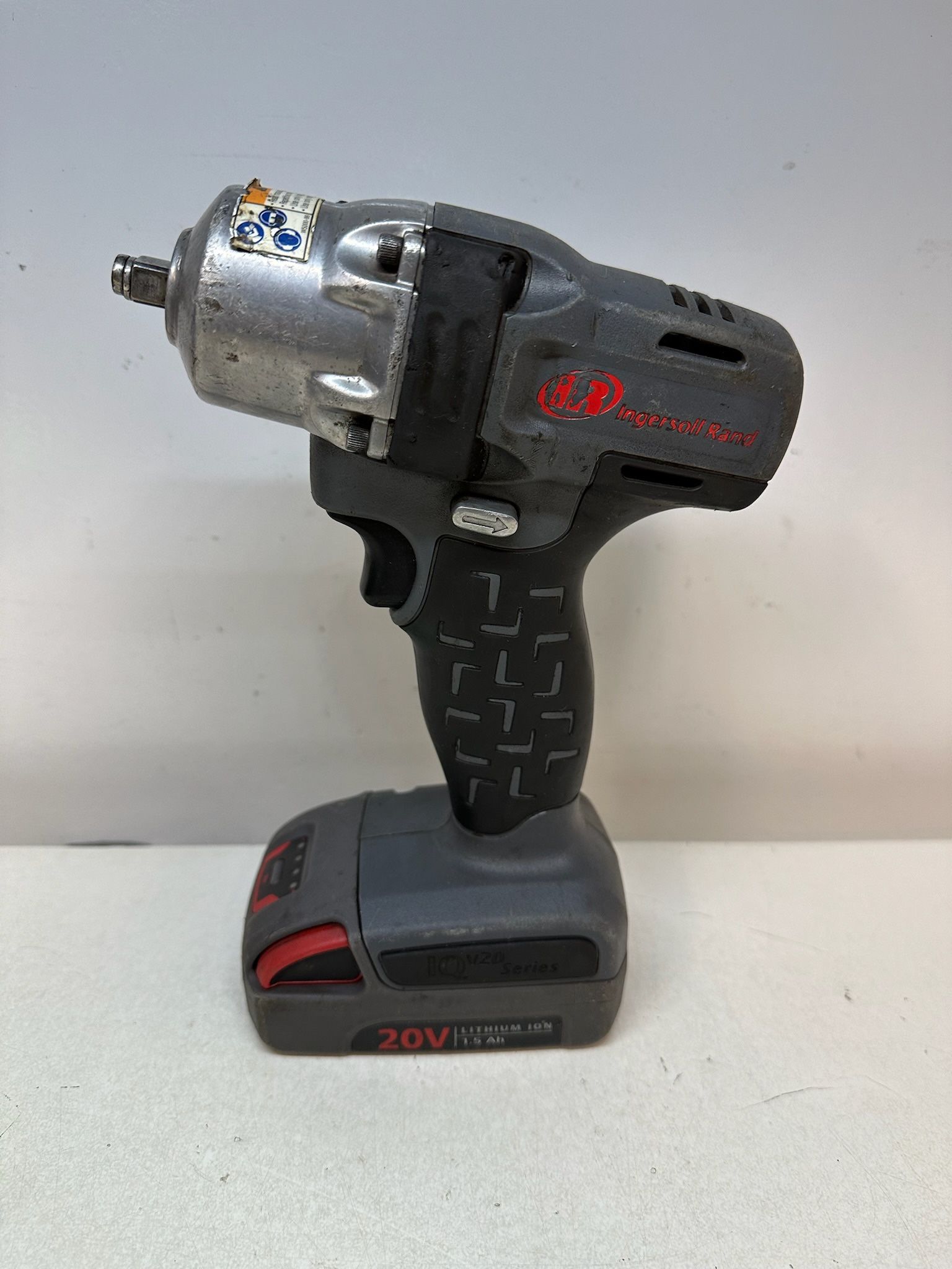 Ingersoll Rand W5130 3/8-Inch Mid-Torque Impact tool W/1.5 Ah Battery
