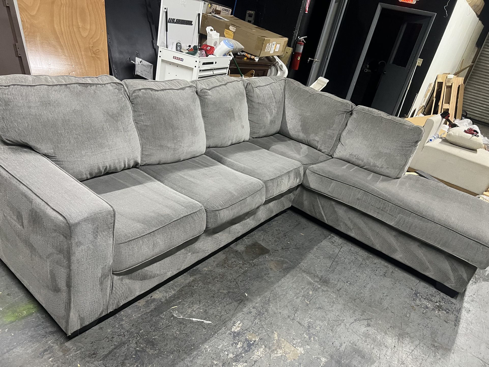 SECTIONAL COUCH SOFA