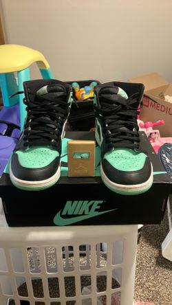 Retro Jordan 1’s high OG black/mint