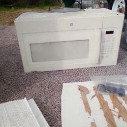 General Electric Overhead Microwave 