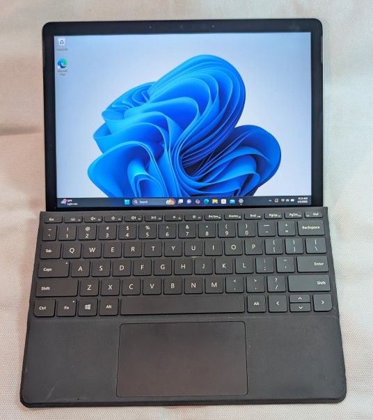 NICE MICROSOFT SURFACE GO 2 WINDOWS TABLET 10.5" Windows 11 PRO