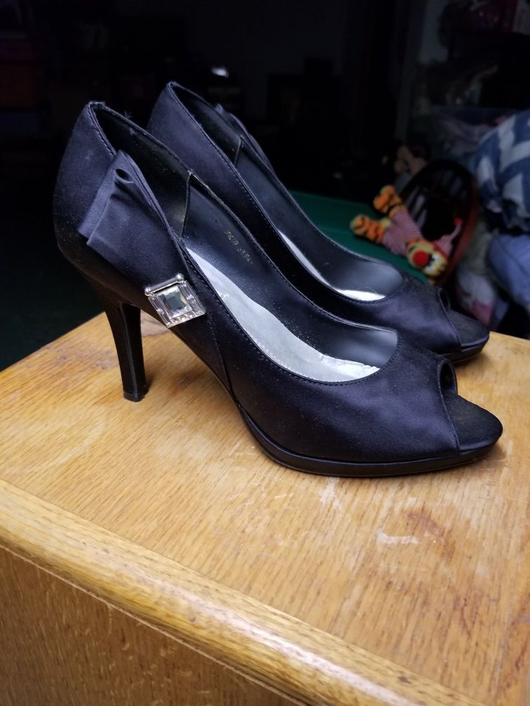 Black Satin dress shoes Sz 8.5