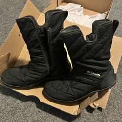 Columbia waterproof kids snow boots, Omni-heat, 200G Insulation, black, warm