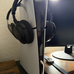 PS5 Slim Console Digital Edition 1TB + Steel Series Arctis Nova 7 Wireless Headset