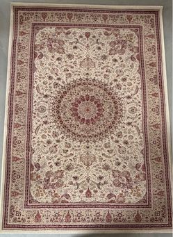 Traditional Floral Medallion Area Rug - 5’3” X 7’6”