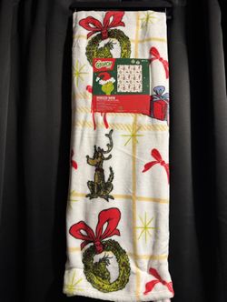NEW The Grinch Holiday Plush Throw Blanket Christmas Oversized TikTok 50x70