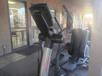LIFE FITNESS STEP GLIDER MACHINE